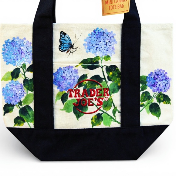 Trader Joe’s Mini Canvas Tote Hand Painted Blue Hydrangea Butterfly New - Picture 2 of 4